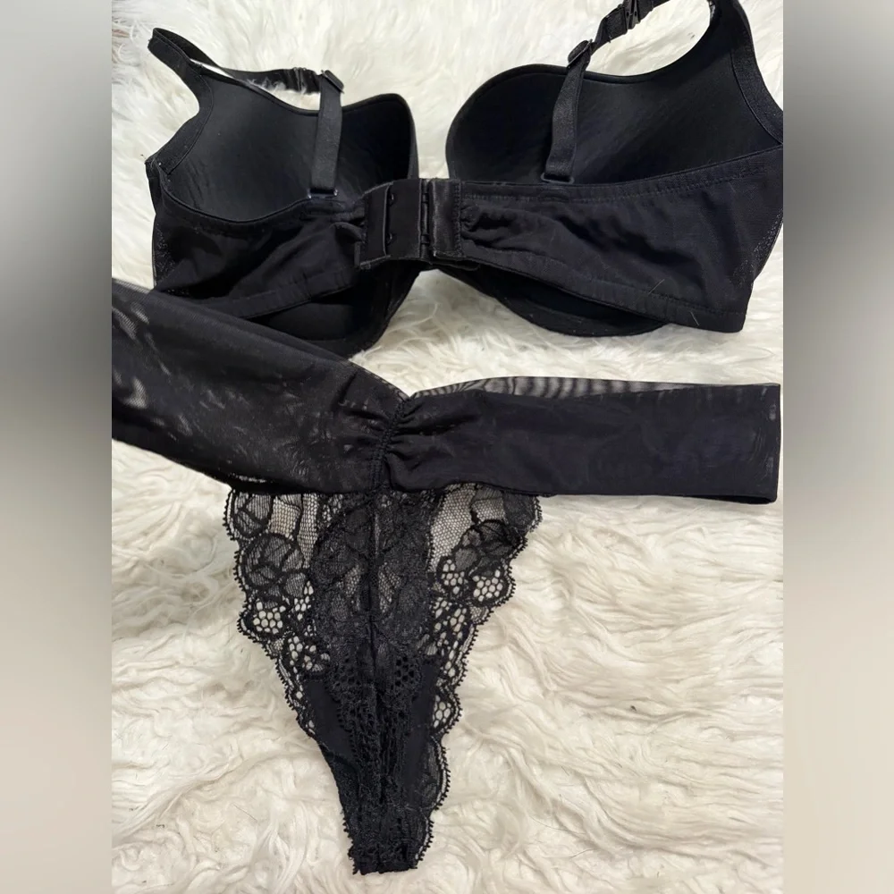 Victoria Secret Black Padded Pushup Bra & Lace Thong Set 36C